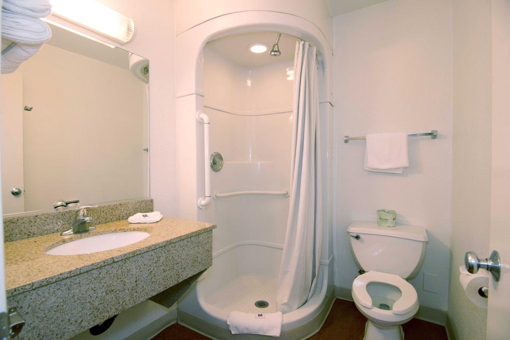 6-reno, Nv - West 2*