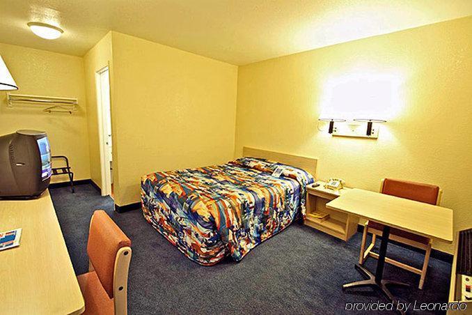 6-reno, Nv - West